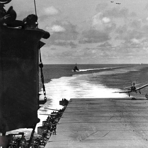 现代海战手游：航母群策略，你玩了吗？