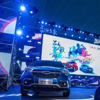 全城酷跑小时代版评测:华丽换装,酷跑新体验? 全城酷跑小时代版评测:华丽换装,酷跑新体验?