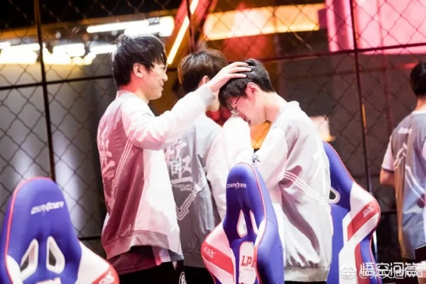 《英雄联盟》IG败北NIP，朱开直播情绪失控，怒批“IG已无人性”