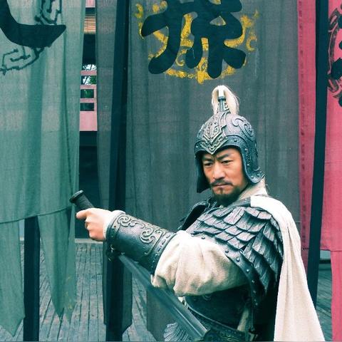 《三国志幻想大陆2》低配女团养成秘籍，揭秘枭之歌独特玩法！