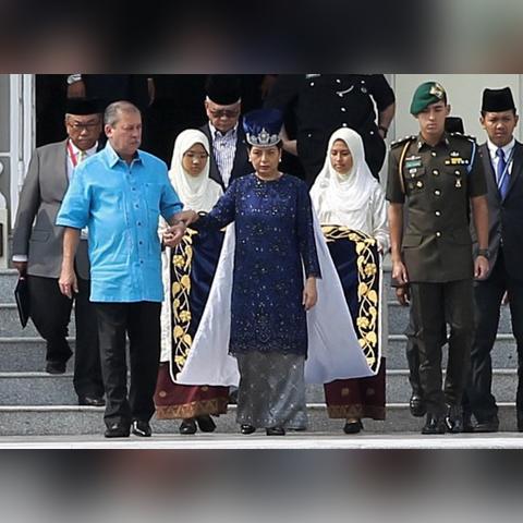 《手抓鳄鱼饭攻略：苏丹金大餐制作秘籍》