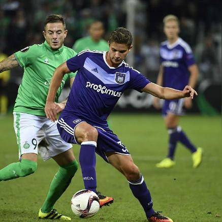 世俱杯八强揭晓!《最佳球会》带你重温曼联辉煌时刻 世俱杯八强揭晓!《最佳球会》带你重温曼联辉煌时刻