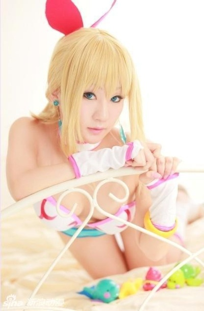 《剑星》泳装金发妹COS惊艳亮相！揭秘幕后幕后！