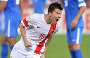 国足东亚杯惨败韩国!射门5次全失靶心,揭秘背后真相! 国足东亚杯惨败韩国!射门5次全失靶心,揭秘背后真相!