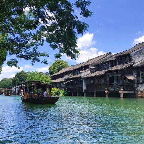 晴空之下装备元素属性解析：品质提升攻略揭秘