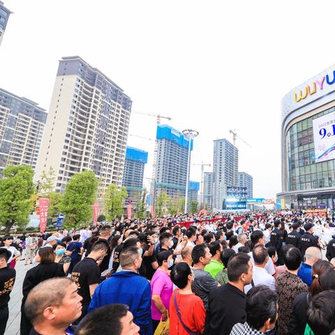 传奇IP再升级！揭秘创新科技，数字娱乐新纪元即将开启