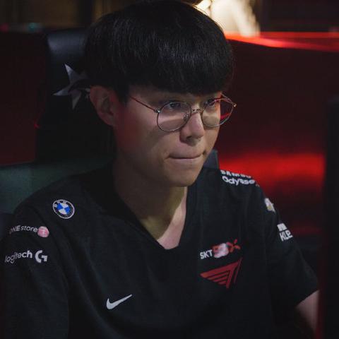 T1复仇之路：终结GEN战队27连胜，夺回石油杯荣耀