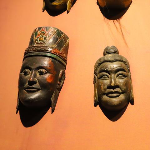 《吃人头陀藏身之谜：明末渊虚之羽盗墓贼首寻踪记》