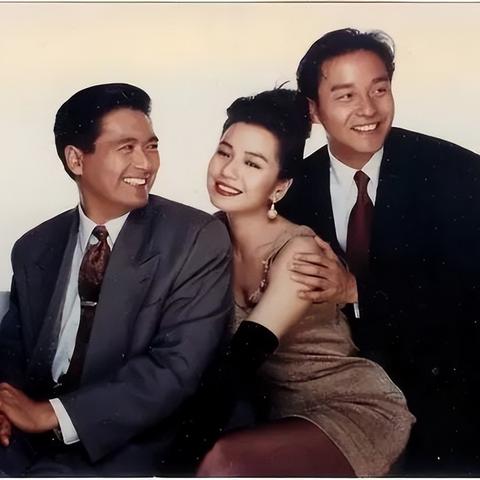 《四海兄弟回归！8月8日《故乡》上线，1904西西里：你的教父命运，谁主沉浮？》