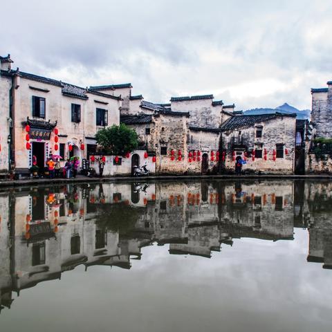 《揭秘十大超现实游戏！盘点不可错过的沉浸体验》