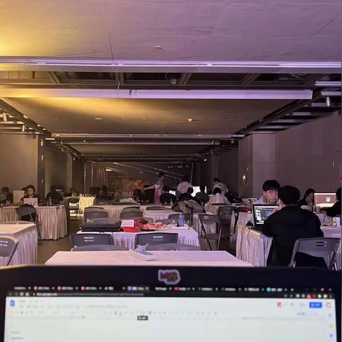 《GameJam精选:聚光灯下十大必玩游戏排行》 《GameJam精选:聚光灯下十大必玩游戏排行》