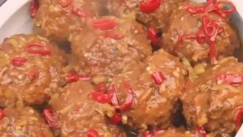 桃源深处狮子头秘制教程,独家家常做法大揭秘 桃源深处狮子头秘制教程,独家家常做法大揭秘