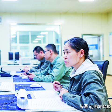 《热力飙升!2023年度最受欢迎基地建设游戏排行》 《热力飙升!2023年度最受欢迎基地建设游戏排行》