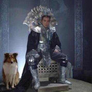 《新手必看！超凡守卫战资源高效规划攻略》