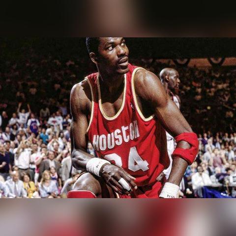 街头篮球乔丹后仰投篮技巧揭秘！