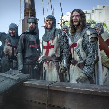 《黎明之海圣殿军技能搭配攻略：高效选择指南》