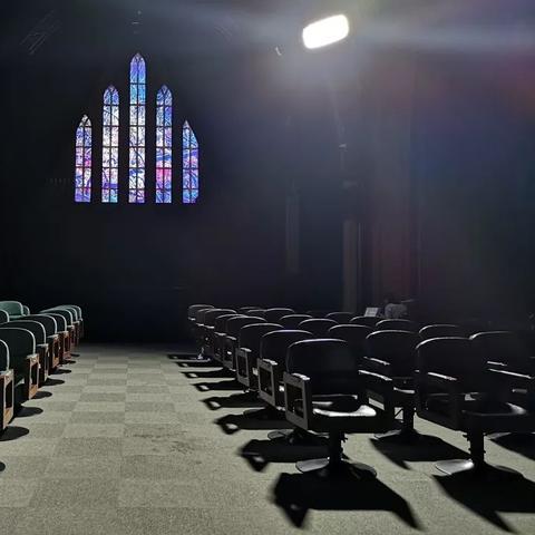 《惊悚排行！十大热门灵异游戏下载必看》