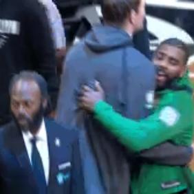 重返深渊飙车流搭配攻略：高效玩法揭秘