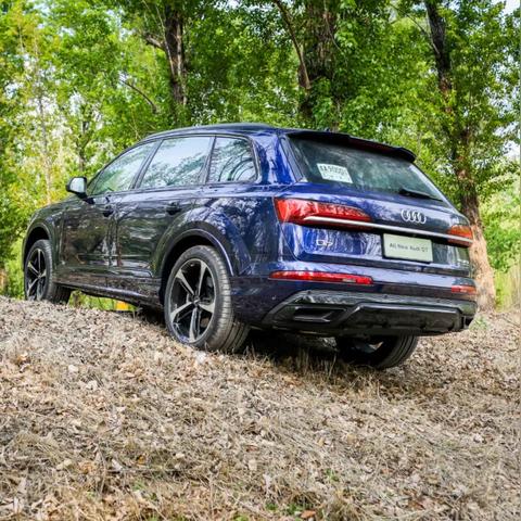 十大巅峰驾驶游戏盘点：玩家必玩经典推荐