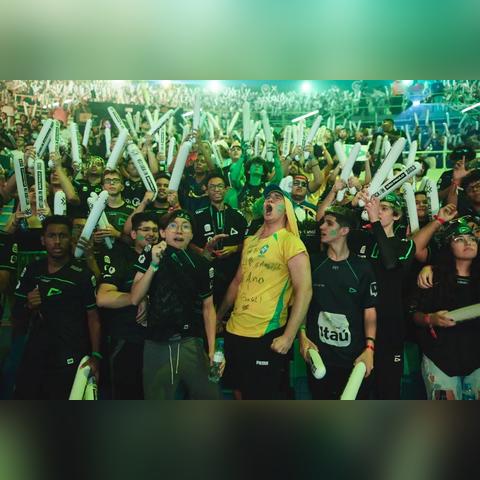 《独家推荐！2023年度必玩最新FPS游戏盘点》