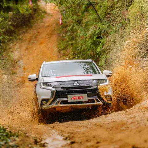 英雄联盟手游全国联赛第二赛季30万奖金战火重燃！