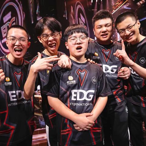 《无畏契约手游》全新上线！八重福利活动助你畅玩竞技战场