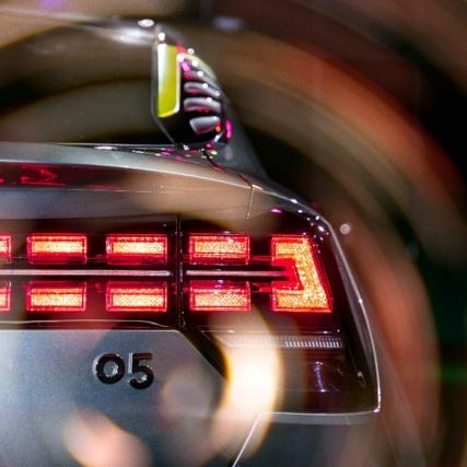 《S7矩阵C3攻略：霓虹深渊无限深渊玩法揭秘》