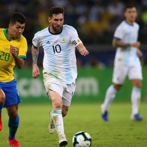 梅西领衔!乌拉圭美洲杯高光队套,FC足球世界独家推荐 梅西领衔!乌拉圭美洲杯高光队套,FC足球世界独家推荐