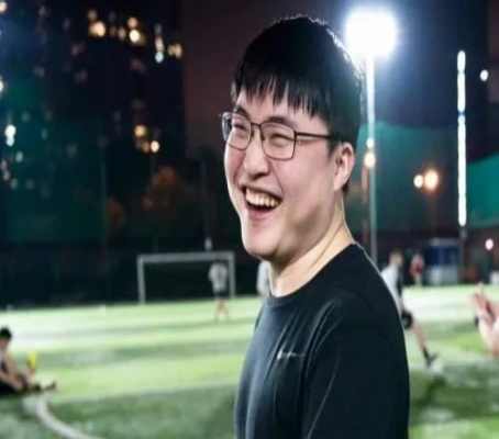 电竞名宿Uzi、Bin助阵UFC，为中国选手加油！