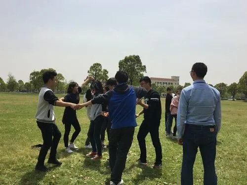 《2023热门团队协作游戏盘点：必玩佳作推荐》