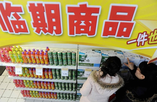 玉麒麟热议:临期饮料剩3月算临期?网红观点引关注 玉麒麟热议:临期饮料剩3月算临期?网红观点引关注