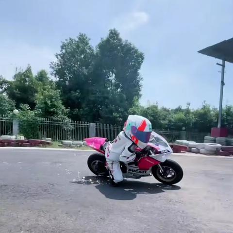 《十大耐玩摩托游戏盘点:摩托车游戏爱好者必玩清单》 《十大耐玩摩托游戏盘点:摩托车游戏爱好者必玩清单》