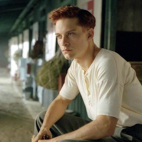 《热门飞机游戏盘点:人气排行榜上的飞行盛宴》 《热门飞机游戏盘点:人气排行榜上的飞行盛宴》