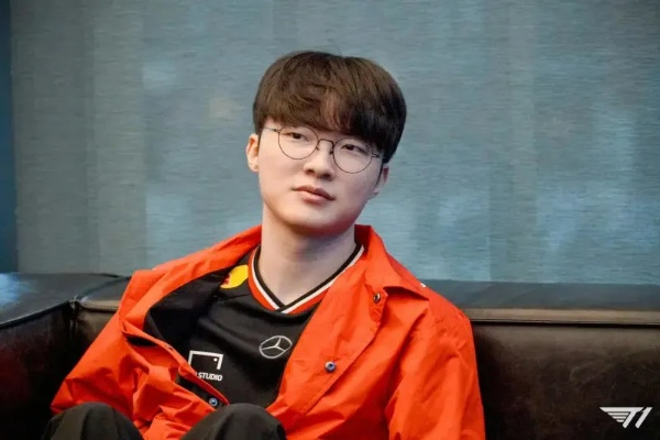 永恩冠军皮肤设计首曝:Faker画作引热议 永恩冠军皮肤设计首曝:Faker画作引热议