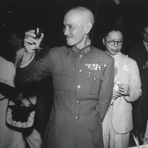 《英雄时代战士上分秘籍:独家出装布阵攻略》 《英雄时代战士上分秘籍:独家出装布阵攻略》