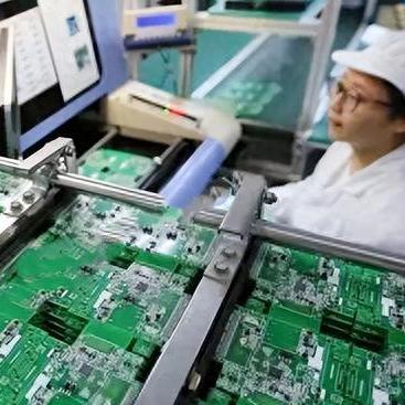 《热门飞行游戏盘点：下载量飙升，这些游戏你玩过吗？》
《下载狂潮！揭秘最受玩家喜爱的飞行游戏排行榜》
《飞行游戏下载热潮来袭，这些高分作品不容错过》
《下载量突破百万！盘点当下最火的飞行游戏》
《飞行游戏下载推荐：热门榜单，带你飞向云端》