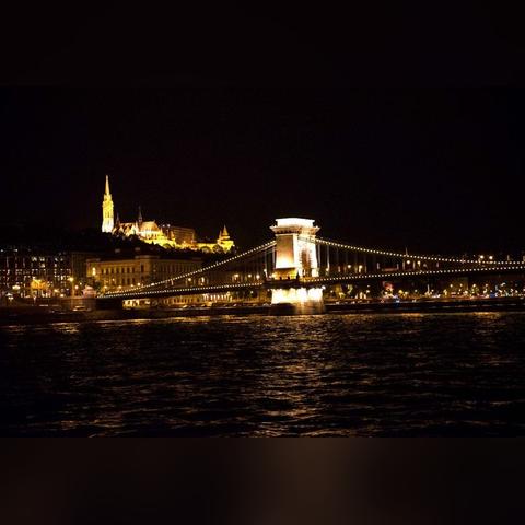 《光与夜之恋美术学院答案揭秘！首都美术学校攻略》