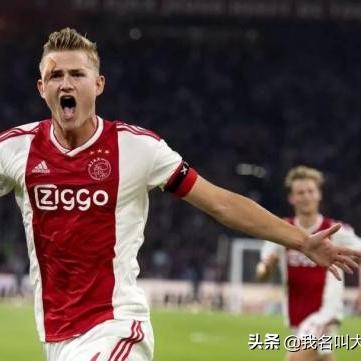 《盘点十大热门战术竞技游戏:必下载的在线对决盛宴》 《盘点十大热门战术竞技游戏:必下载的在线对决盛宴》