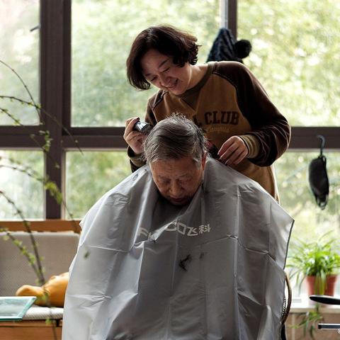 《花花与幕间剧》邻居礼物揭秘+隐藏菜谱攻略大放送