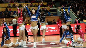 时光旅行社独家揭秘:啦啦队特技挑战,体验极限快感 时光旅行社独家揭秘:啦啦队特技挑战,体验极限快感