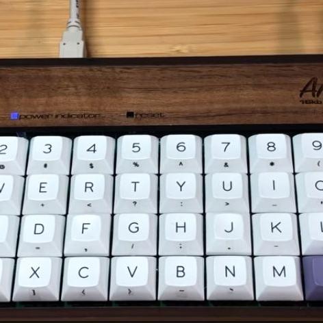 复古游戏推荐必看！人气爆棚的十大经典游戏排行揭晓