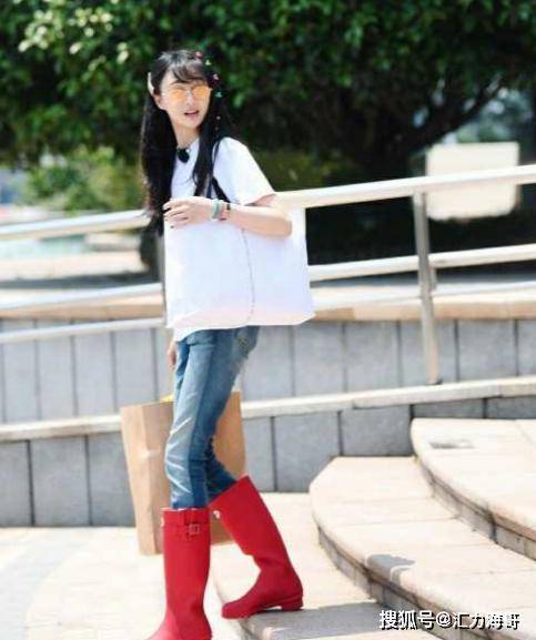 暮夕深林穿搭攻略：小森生活服装搭配推荐精选