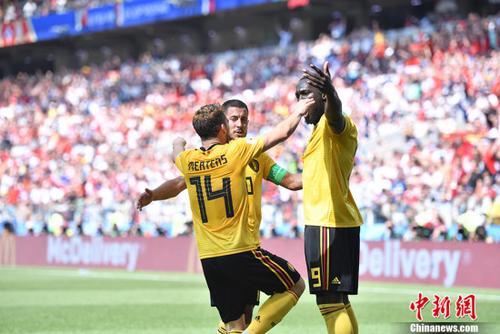 FC足球世界41212阵型攻略：揭秘高效攻防策略新技巧