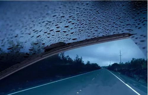 樱花校园翻车急救攻略：轻松解决车辆失控难题