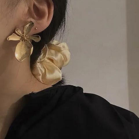 尘封300层毒弓搭配攻略：浮石之旅高效通关秘籍大揭秘