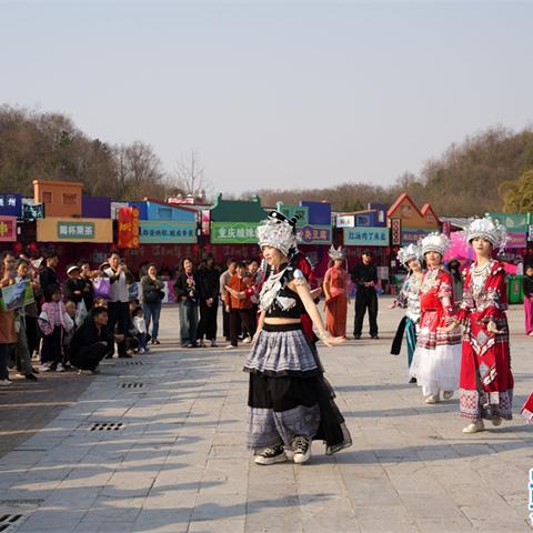 2024年度盘点：山海经游戏热门推荐，探索未知乐趣！