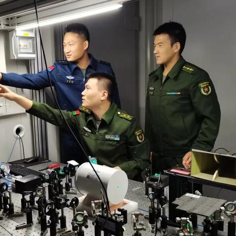 手游使命召唤灵敏度调整攻略：快速找到设置技巧，提升操作精准度