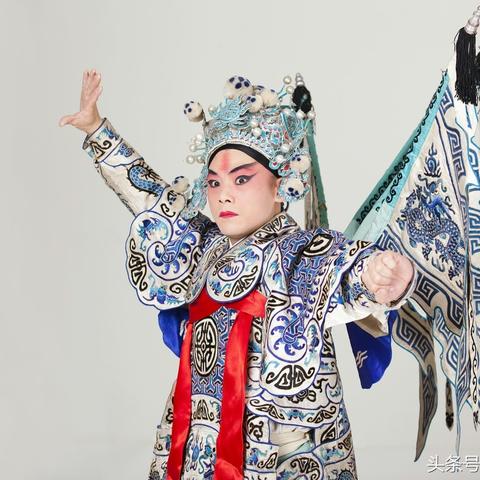 建安十二年许诸英雄解析：属性技能羁绊深度剖析攻略