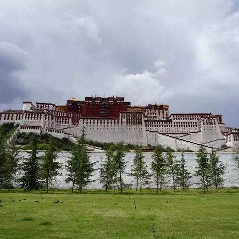 俯视游戏盘点：盘点最热门的俯瞰视角佳作，畅玩体验不容错过