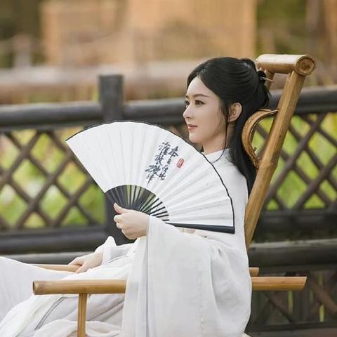 2024年度必玩！盘点热门黑暗奇幻游戏，探索未知奇幻世界